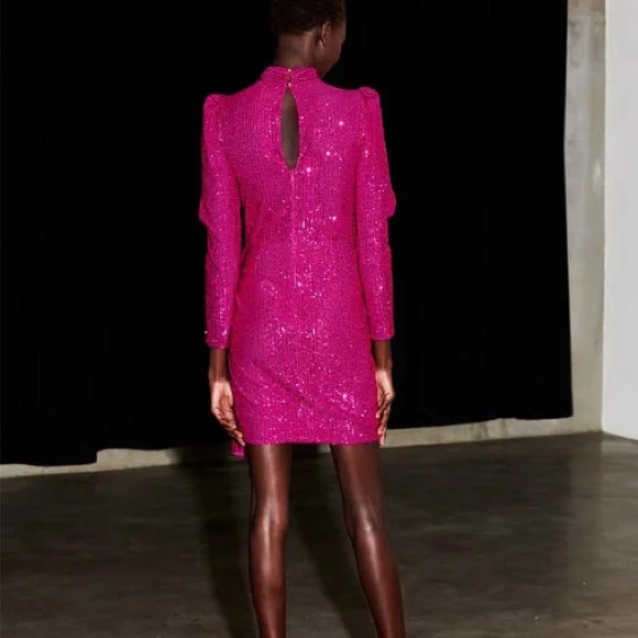 Bianca Mini Dress in Fuchsia
SAYLOR Medium - Picture 2 of 7